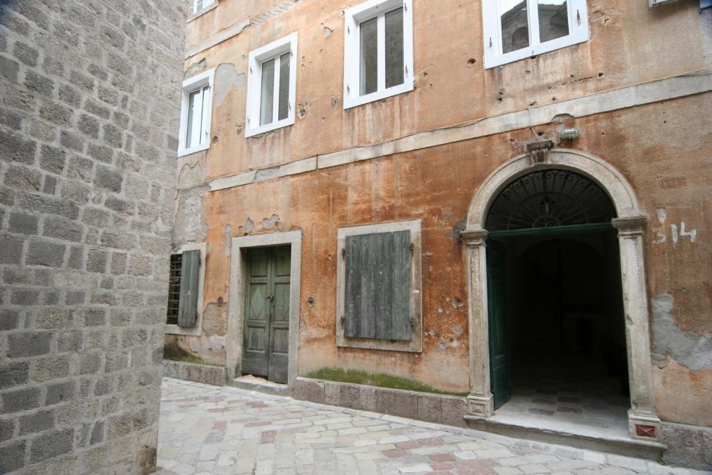 Kotor Emerald Apartments Exterior photo